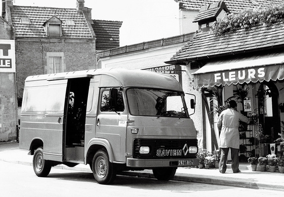 Saviem SG2 Super Goelette Van 1979–80 photos