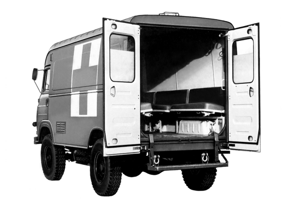 Saviem TP3 4x4 Ambulance 1969–75 photos