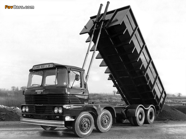 Photos of Scammell Routeman 1960– (640 x 480)