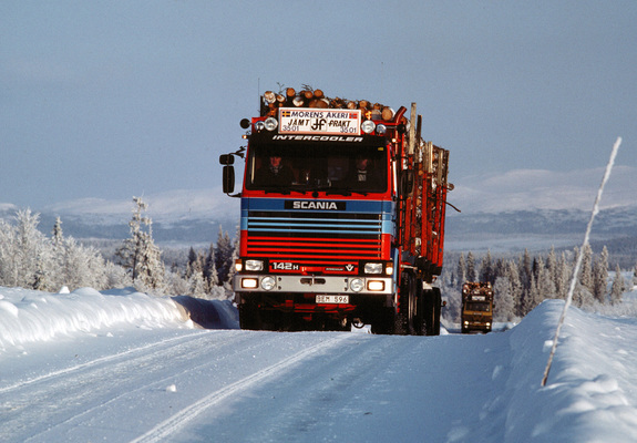Scania 142H 6x4 Timber Truck 1981–88 photos