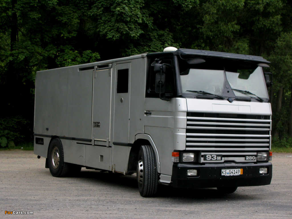 Scania 93M 280 4x2 Armored Truck 1992–94 wallpapers (1024 x 768)