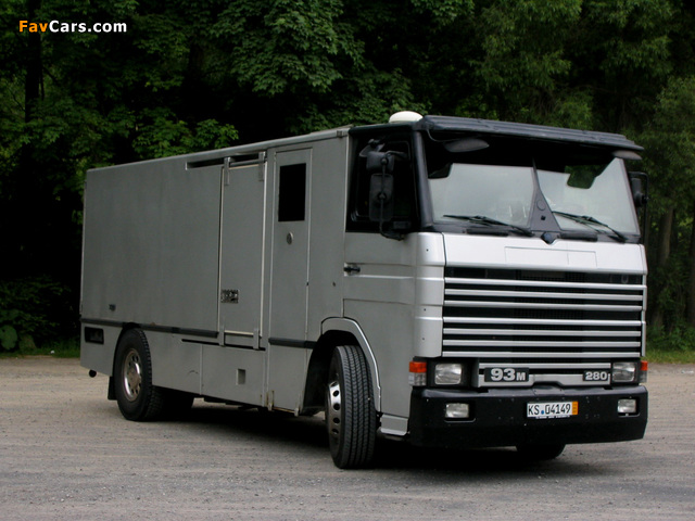 Scania 93M 280 4x2 Armored Truck 1992–94 wallpapers (640 x 480)