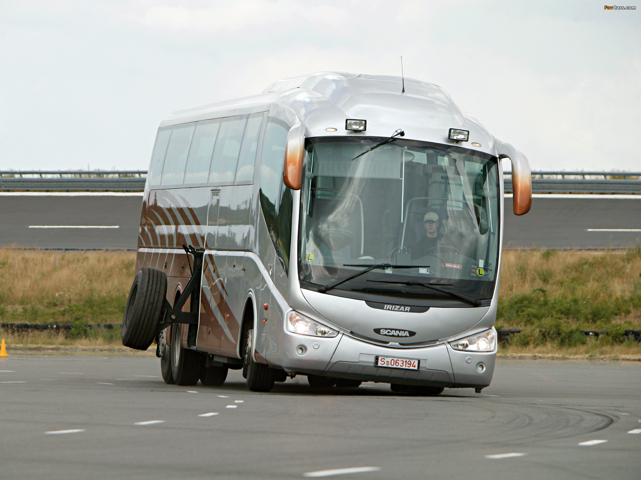 Photos of Irizar Scania PB 6x2 2002 (2048 x 1536)