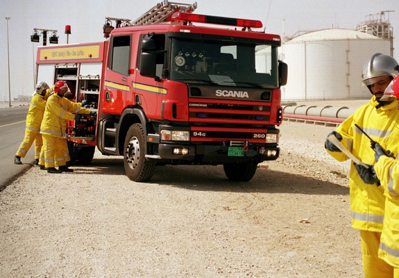 Images of Scania P94GB 260 4x2 Crew Cab Fire Engine 1995–2004
