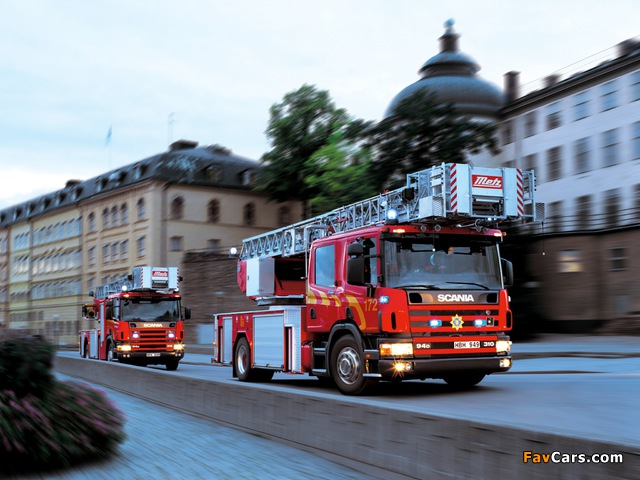 Images of Scania 94D 310 4x2 Crew Cab Firetruck by Metz 2000–04 (640 x 480)