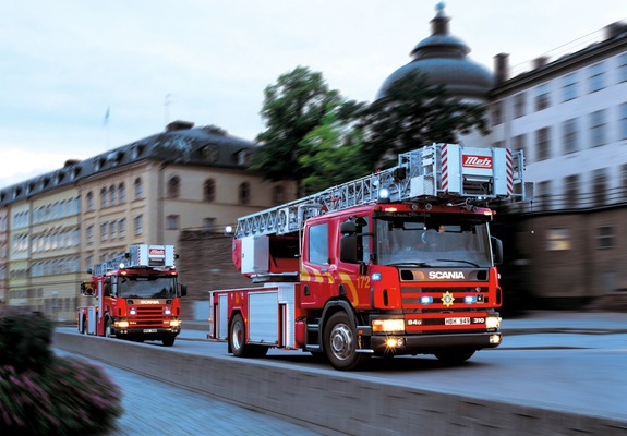 Images of Scania 94D 310 4x2 Crew Cab Firetruck by Metz 2000–04