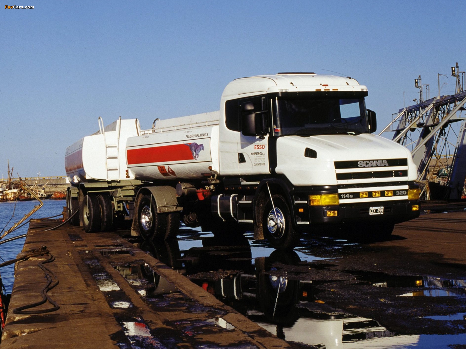 Scania T114G 320 4x2 Tanker 1995–2004 photos (1600 x 1200)
