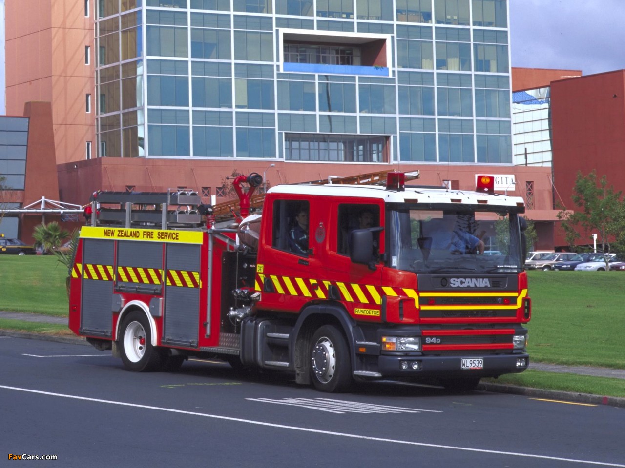 Scania 94D 310 4x2 Crew Cab Firetruck by Metz 2000–04 images (1280 x 960)