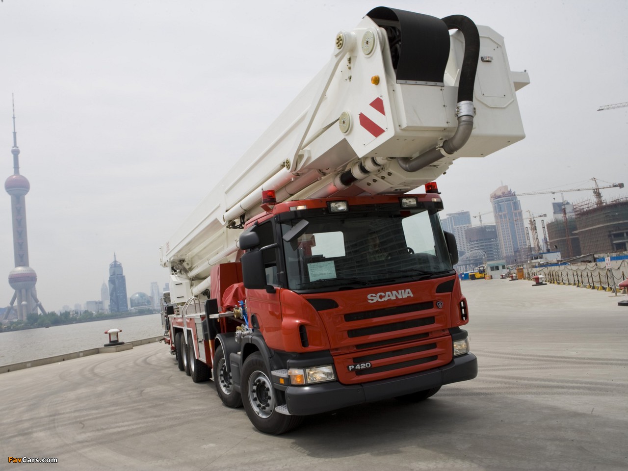 Images of Scania P420 10x4 Firetruck by Bronto Skylift 2004–10 (1280 x 960)
