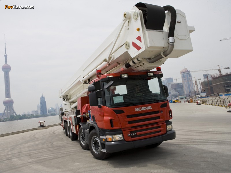 Images of Scania P420 10x4 Firetruck by Bronto Skylift 2004–10 (800 x 600)