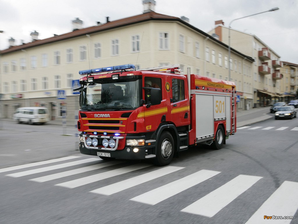 Images of Scania P340 4x2 Crew Cab Fire Engine 2005–10 (1024 x 768)