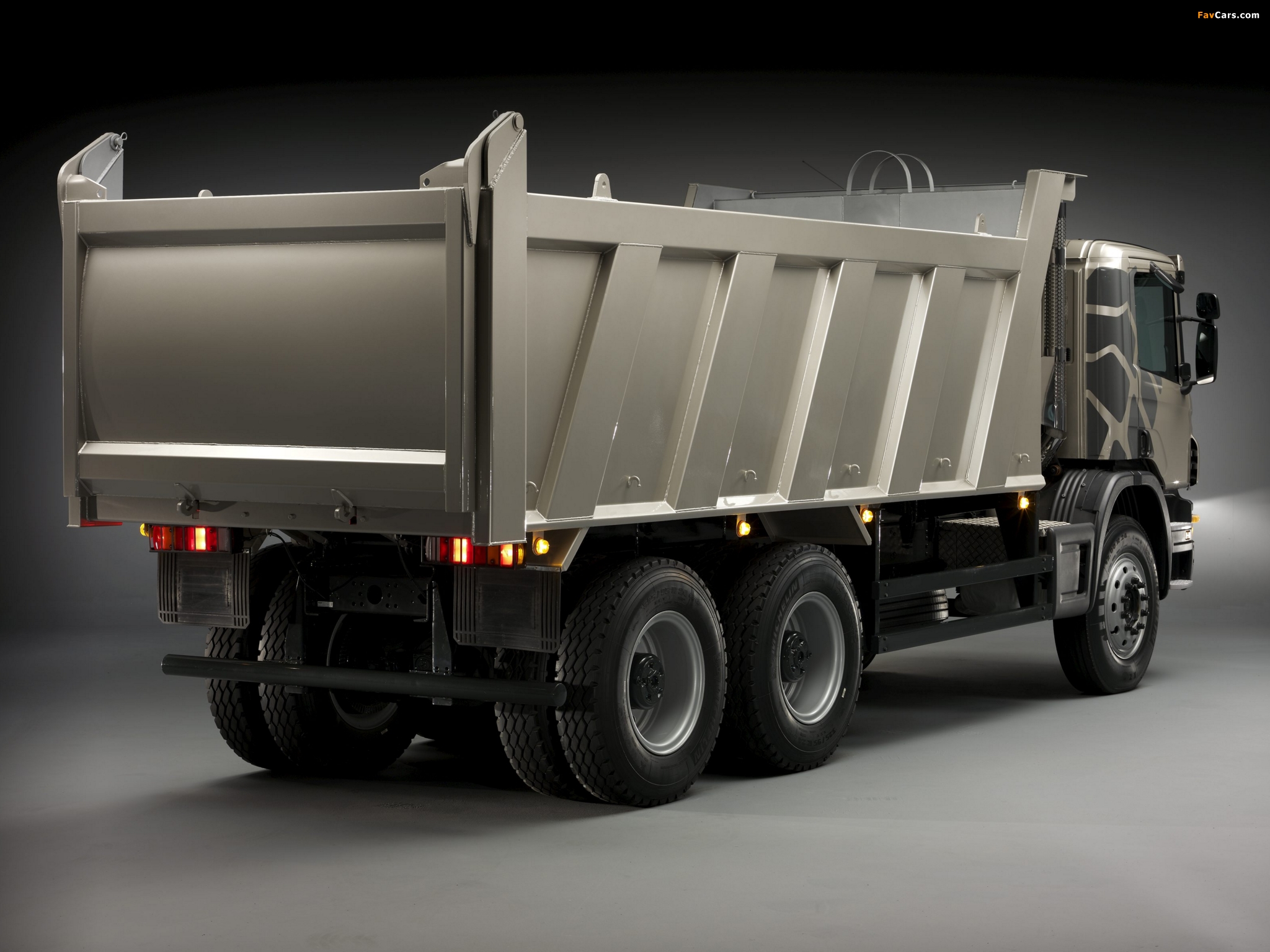 Images of Scania P380 6x4 Tipper 2010–11 (2048 x 1536)