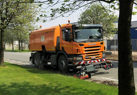 Scania P230 Road Service 2004–10 photos