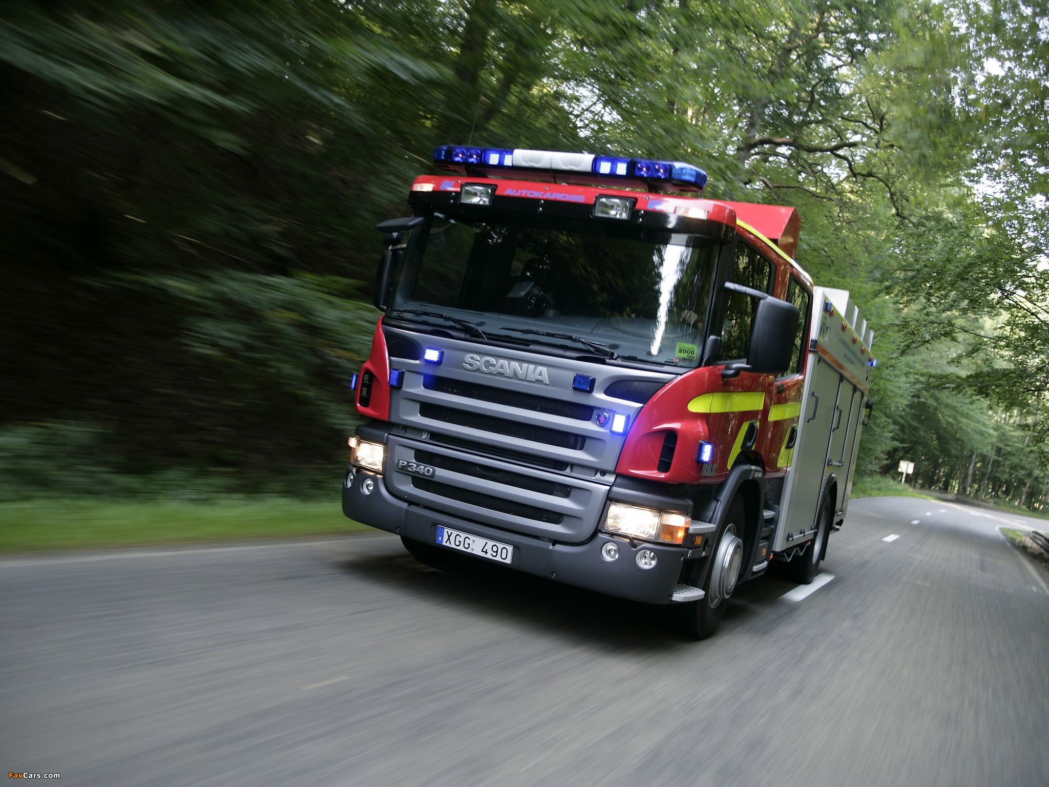 Scania P340 4x2 Crew Cab Fire Engine 2005–10 wallpapers (2048 x 1536)