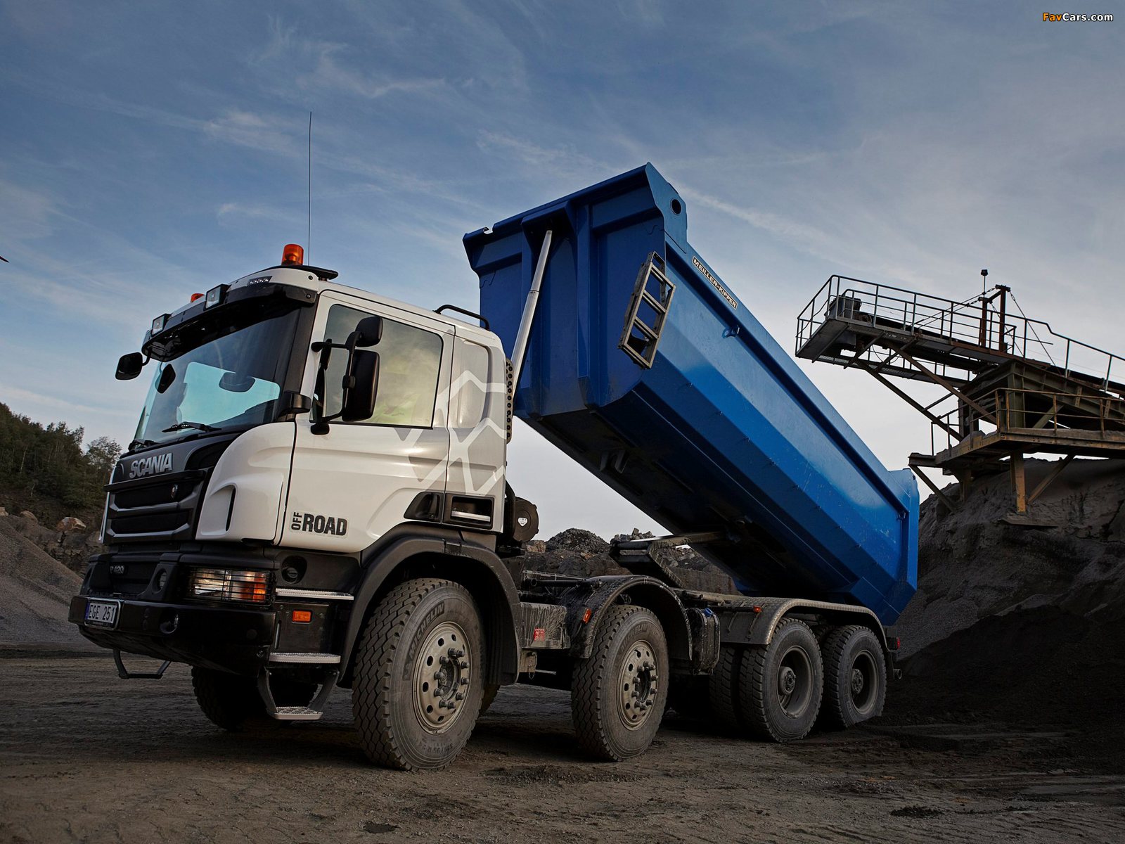 Scania P420 8x4 Tipper Off-Road Package 2011 images (1600 x 1200)