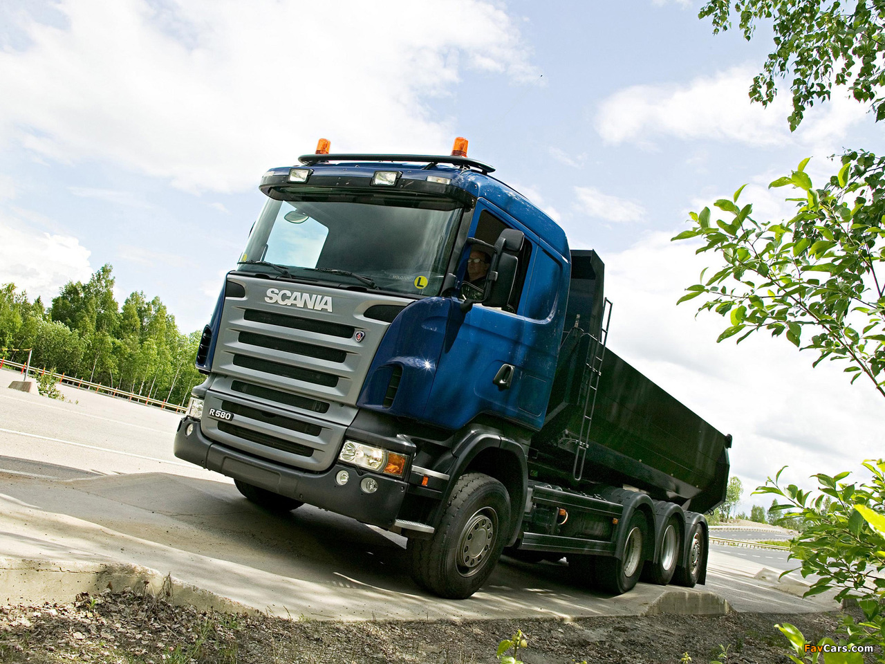 Images of Scania R580 8x4 Tipper 2004–09 (1280 x 960)