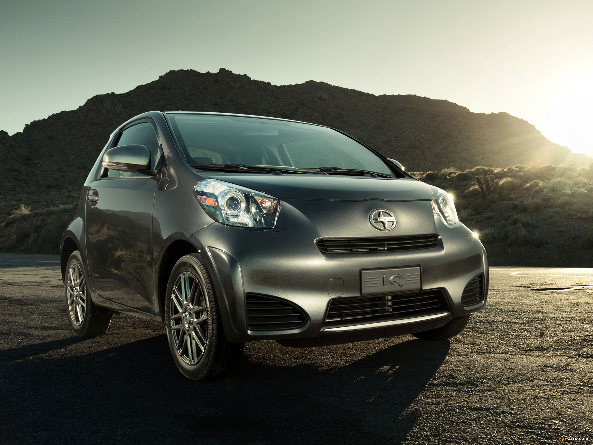 Scion iQ 2011 pictures (2048 x 1536)