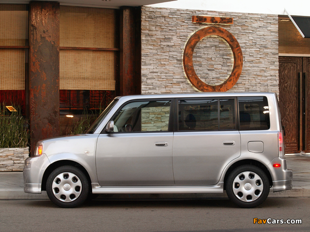 Scion xB 2004–06 wallpapers (640 x 480)