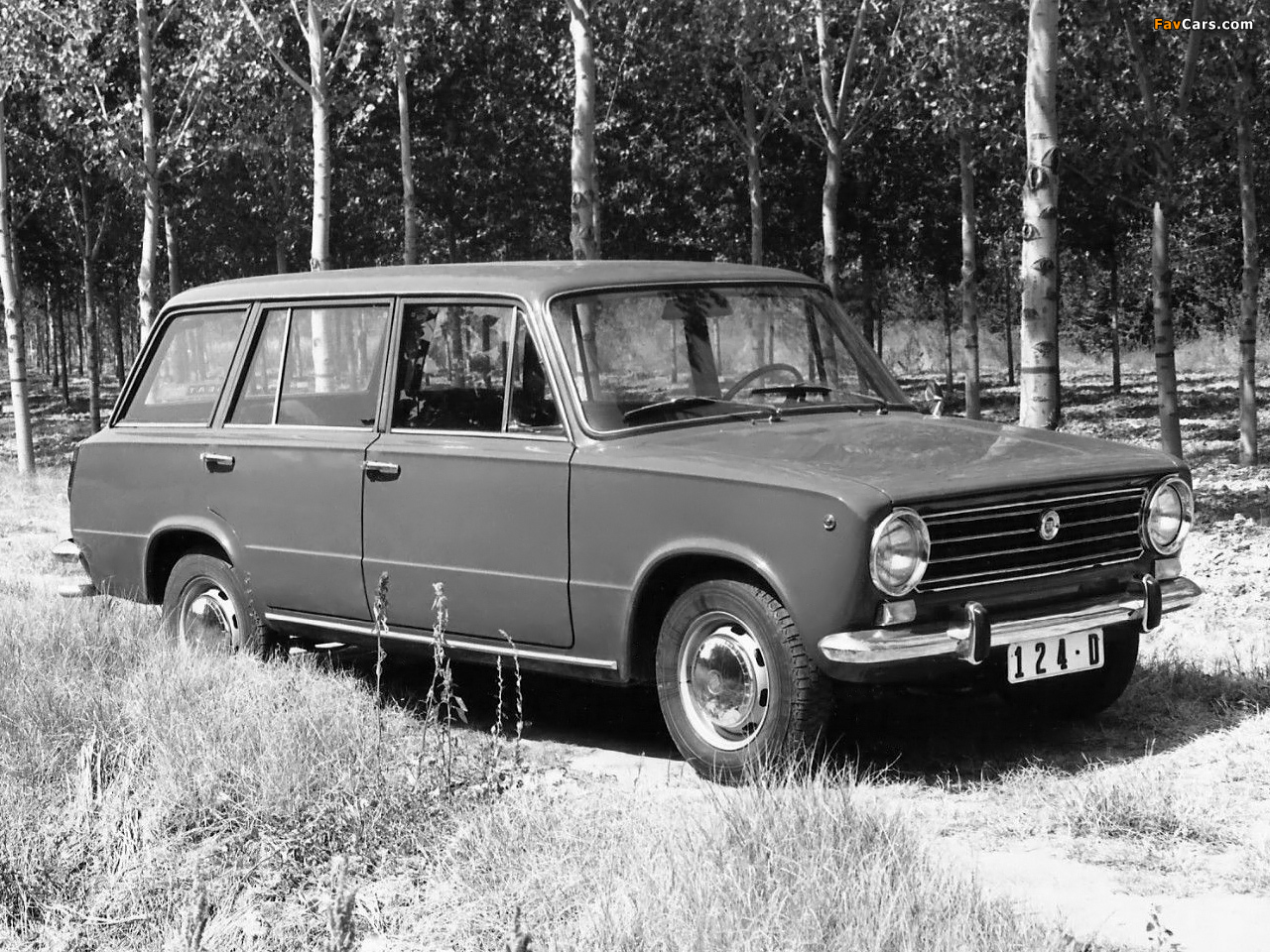 Photos of Seat 124 D Familiar 1971–75 (1280 x 960)