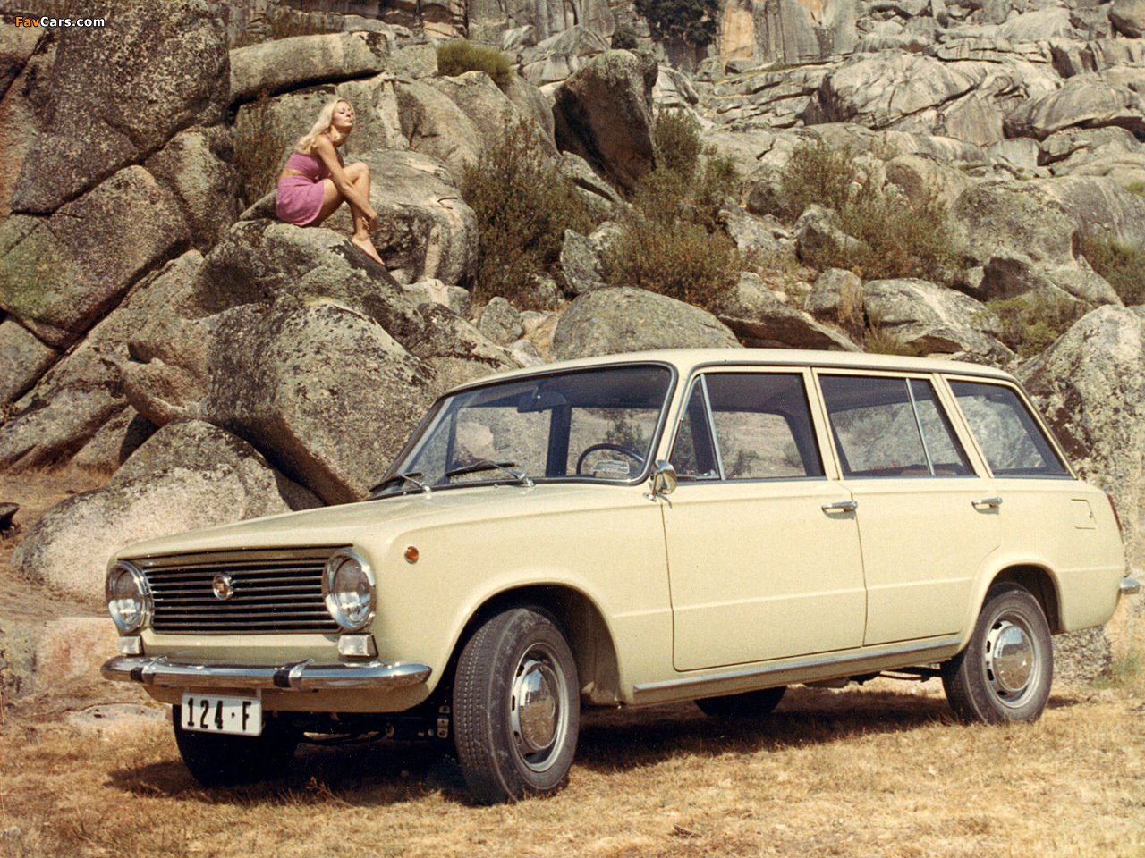 Seat 124 Familiar (FJ) 1969–76 images (1280 x 960)