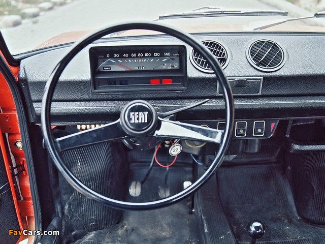 Pictures of Seat 133 1974–79 (640 x 480)