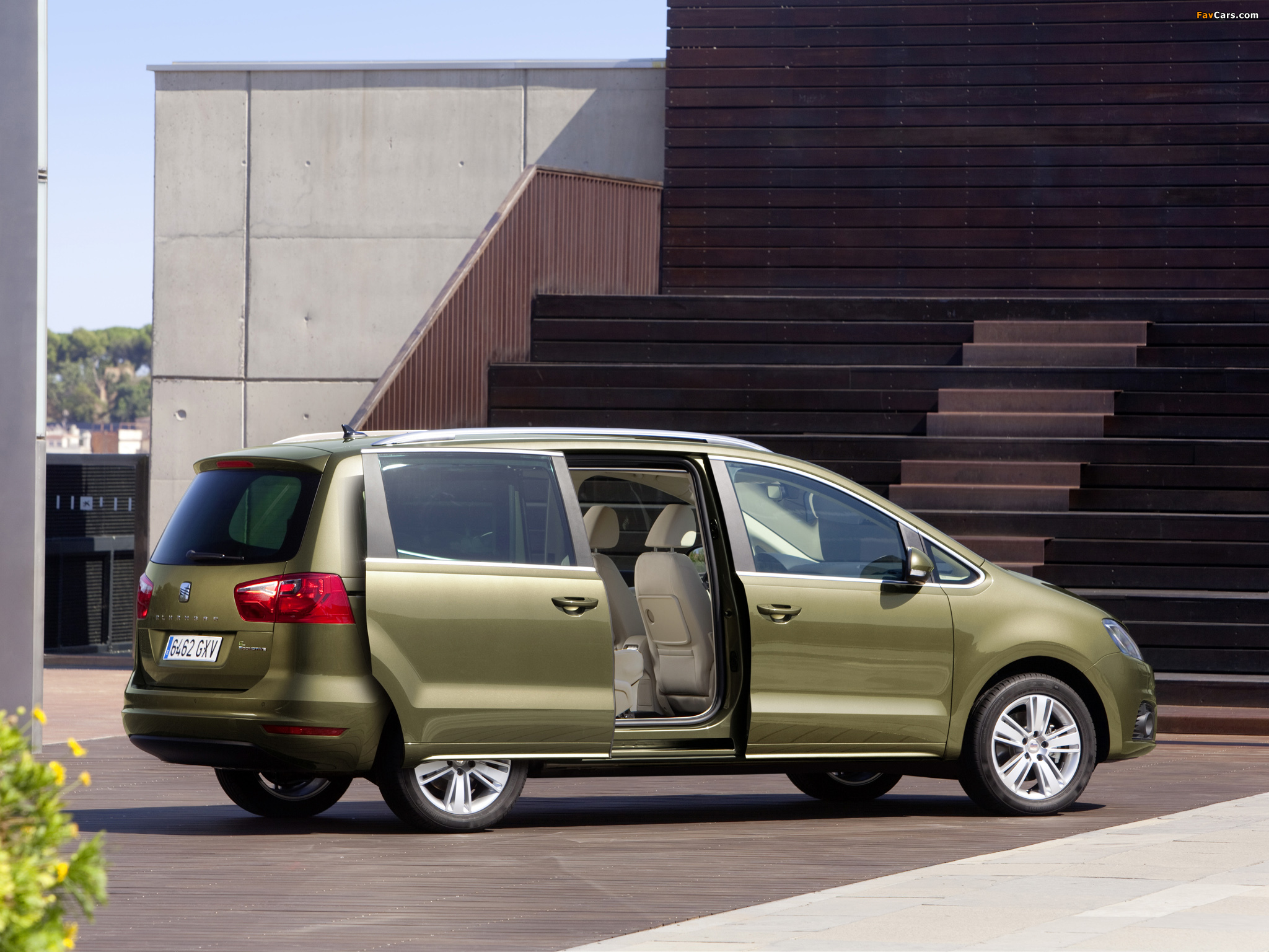 Images of Seat Alhambra 2010 (2048 x 1536)