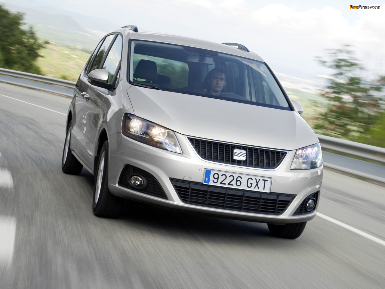 Seat Alhambra 2010 pictures (1280 x 960)