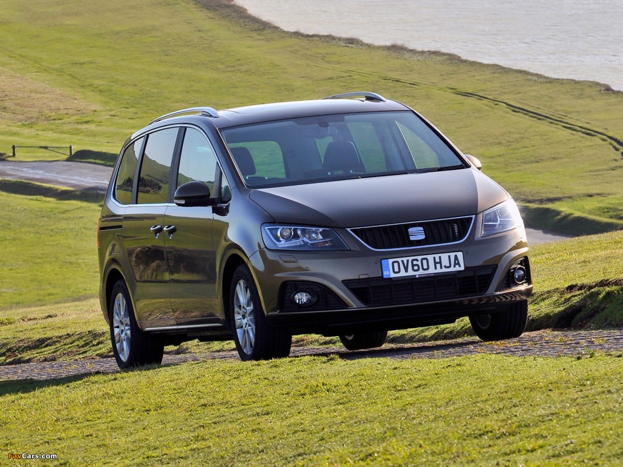 Seat Alhambra UK-spec 2010 wallpapers (1280 x 960)