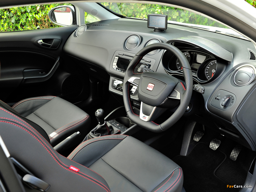 Images of Seat Ibiza SC FR UK-spec 2012 (1024 x 768)