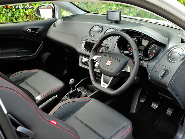 Images of Seat Ibiza SC FR UK-spec 2012 (640 x 480)