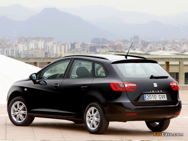 Photos of Seat Ibiza ST 2010–12 (640 x 480)