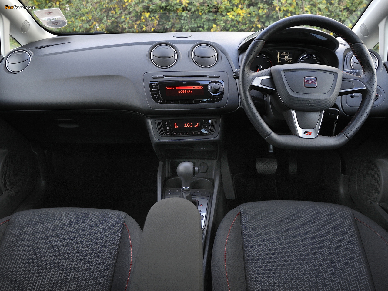 Photos of Seat Ibiza ST FR UK-spec 2012 (1280 x 960)