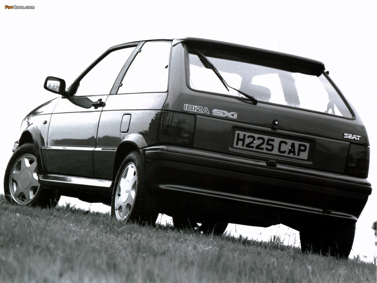 Pictures of Seat Ibiza 3-door UK-spec 1991–93 (1280 x 960)