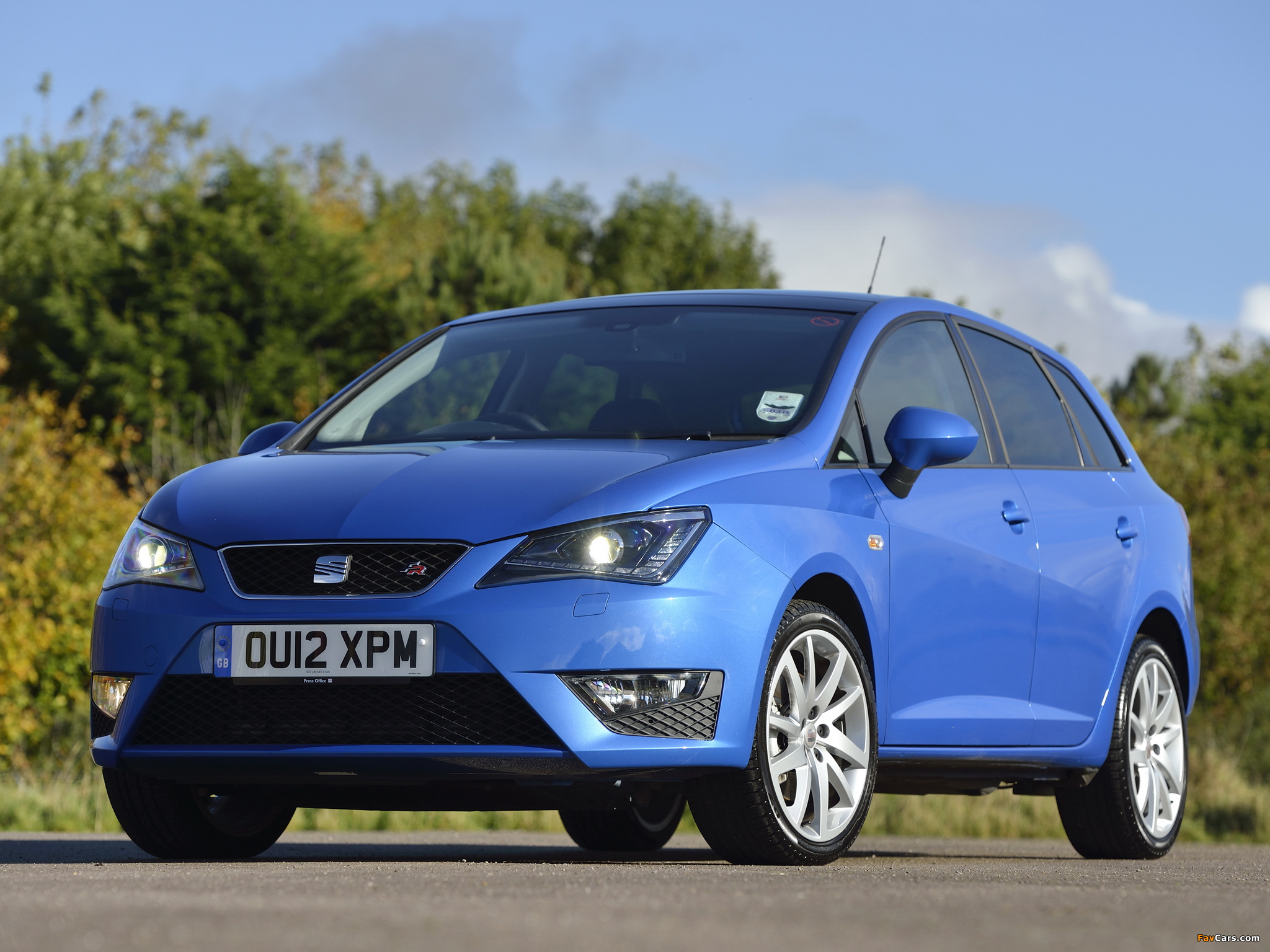 Pictures of Seat Ibiza ST FR UK-spec 2012 (2048 x 1536)