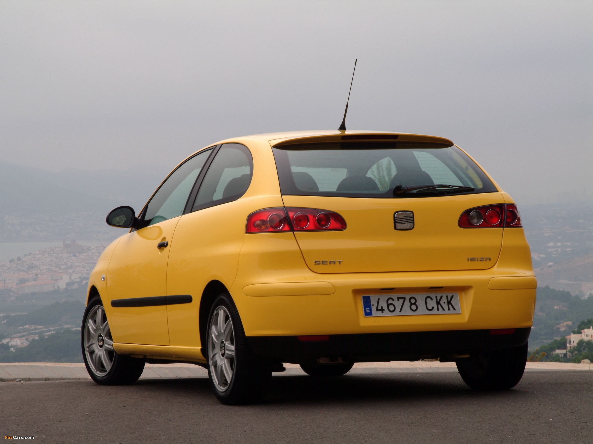 Seat Ibiza 3-door 2002–06 wallpapers (2048 x 1536)