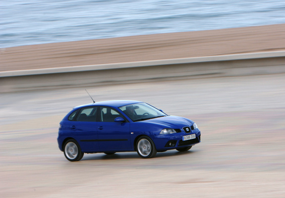 Seat Ibiza 5-door 2006–08 images