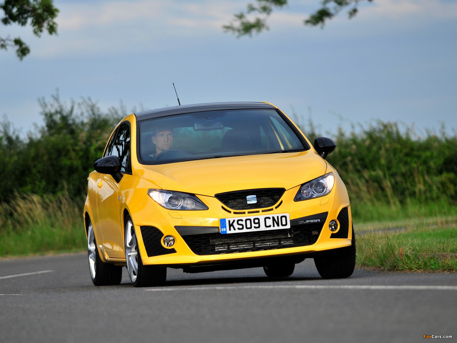 Seat Ibiza Cupra UK-spec 2009–12 wallpapers (1600 x 1200)