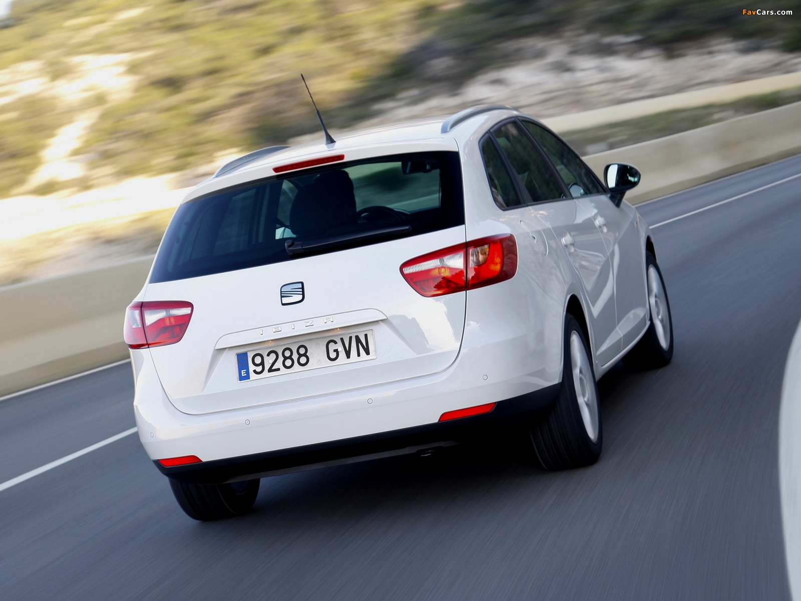 Seat Ibiza ST 2010–12 pictures (1600 x 1200)
