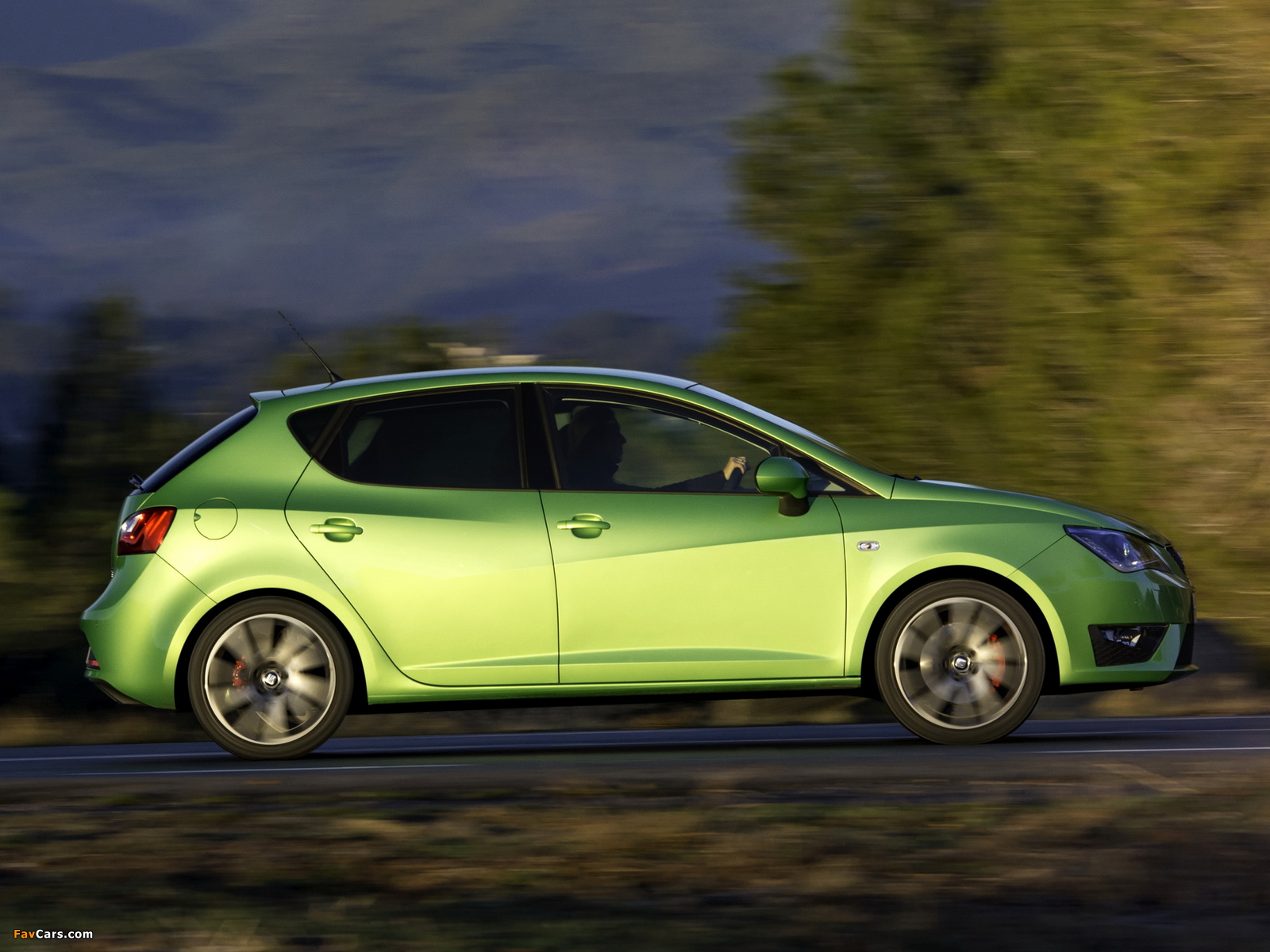 Seat Ibiza FR 2012 pictures (1600 x 1200)