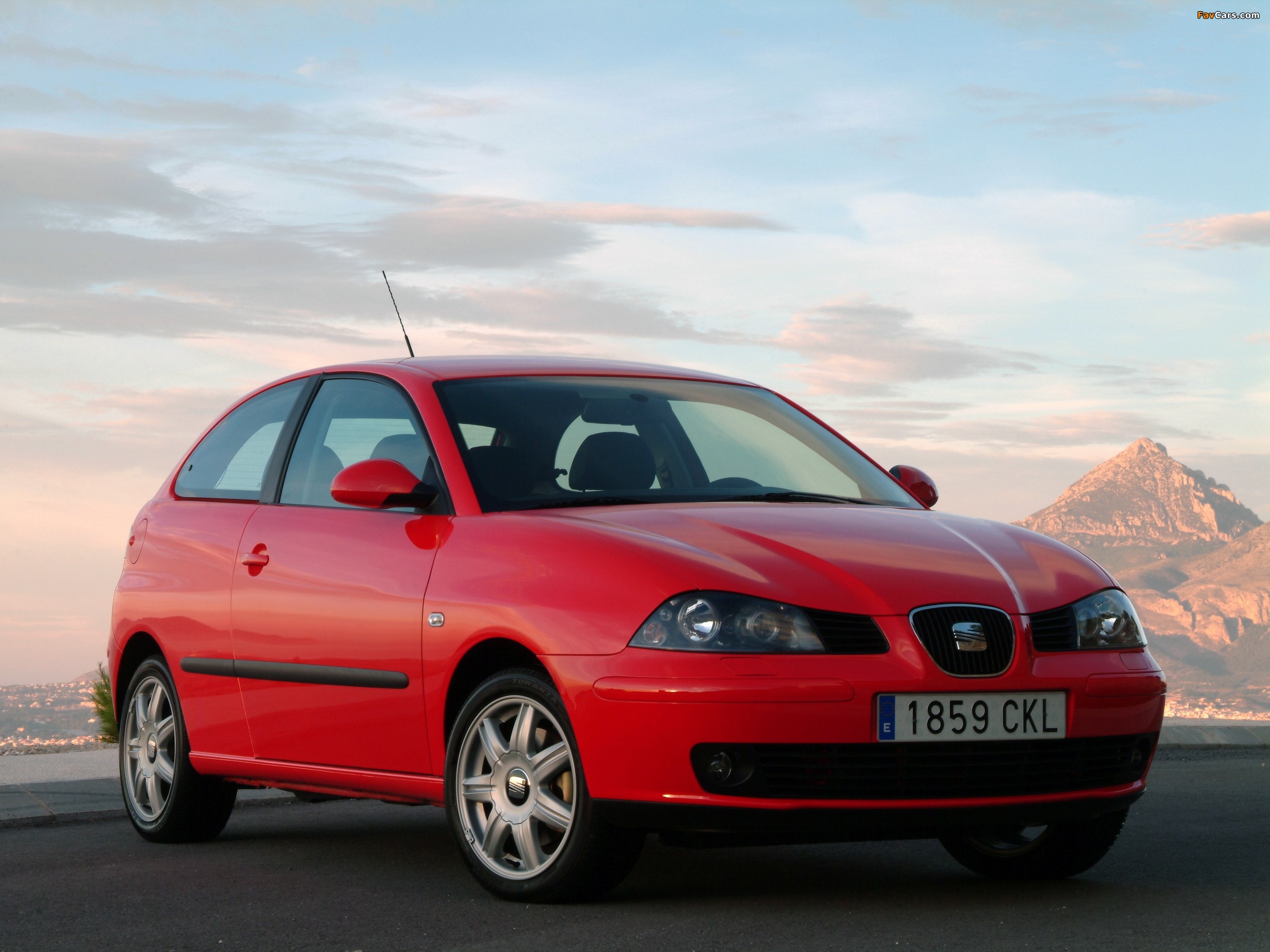 Seat Ibiza 3-door 2002–06 wallpapers (2048 x 1536)