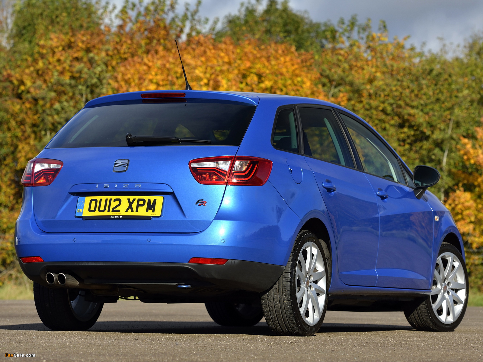 Seat Ibiza ST FR UK-spec 2012 wallpapers (1600 x 1200)