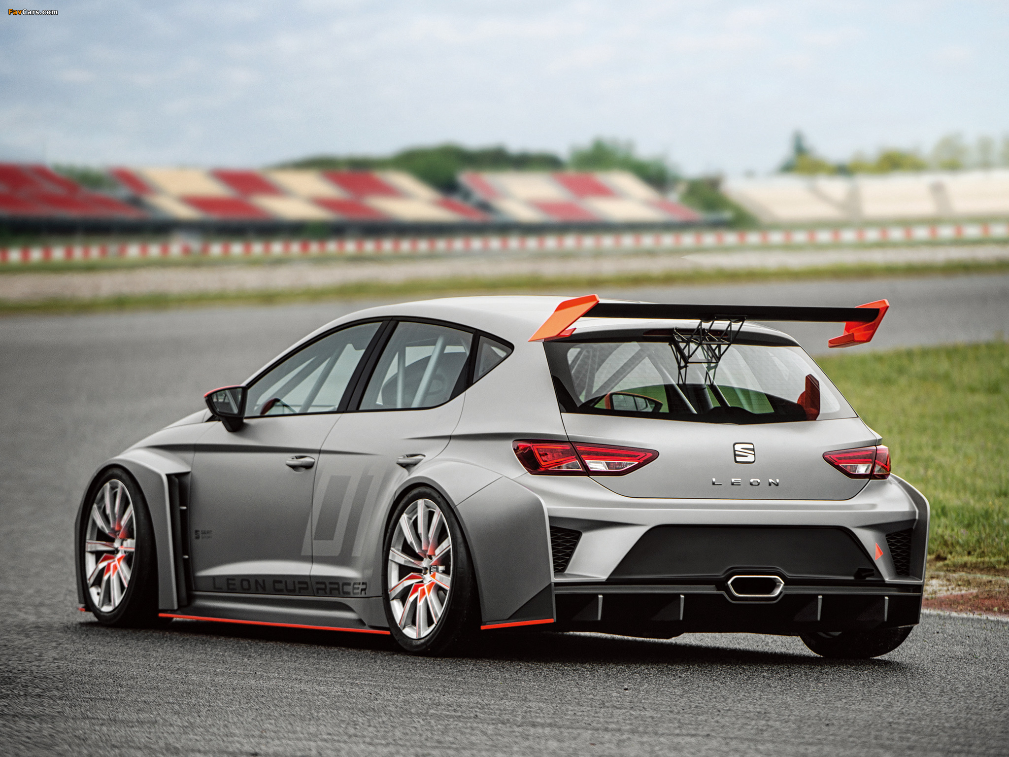 Images of Seat Leon Cup Racer 2013 (2048 x 1536)