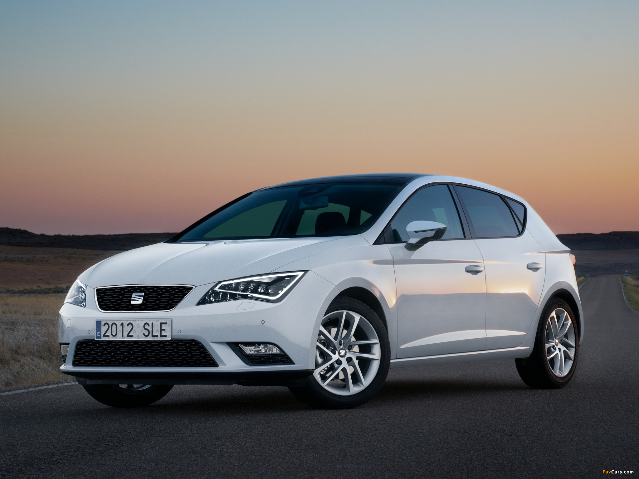 Seat Leon 2012 images (2048 x 1536)