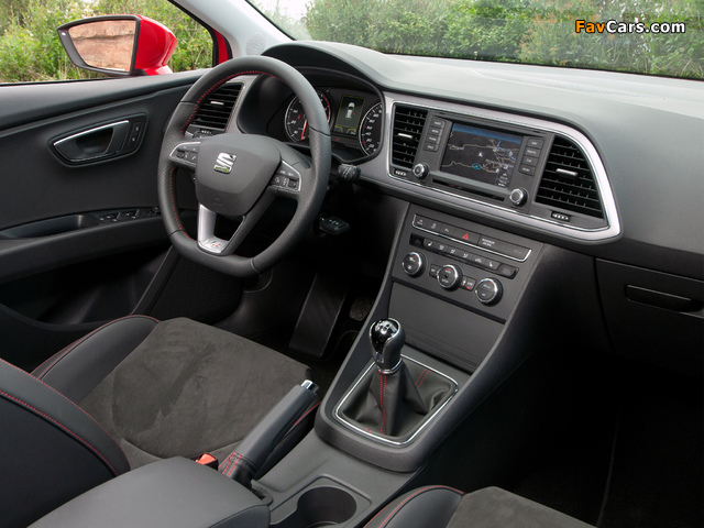 Seat Leon FR 2012 pictures (640 x 480)