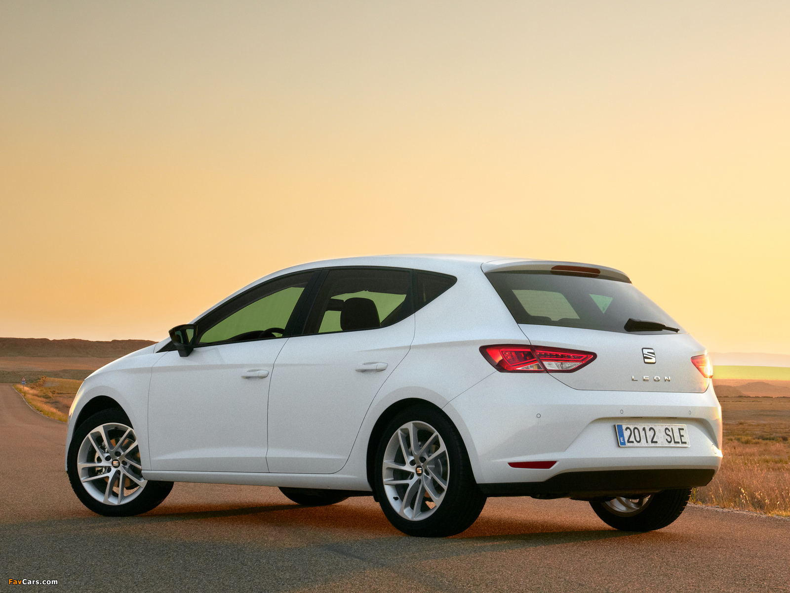 Seat Leon 2012 wallpapers (1600 x 1200)