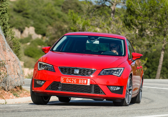 Seat Leon FR 2012 wallpapers