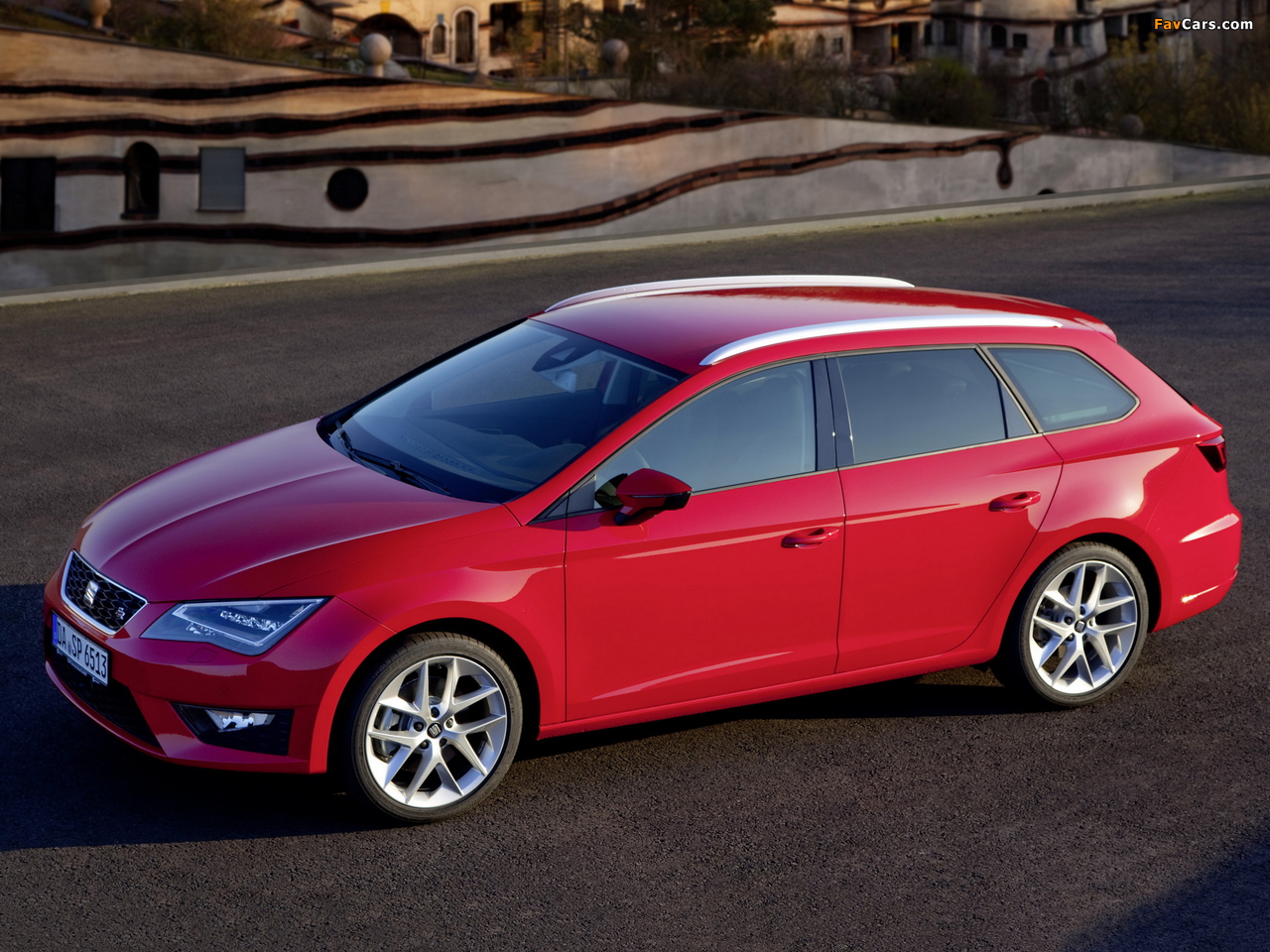 Seat Leon ST FR 2013 wallpapers (1280 x 960)