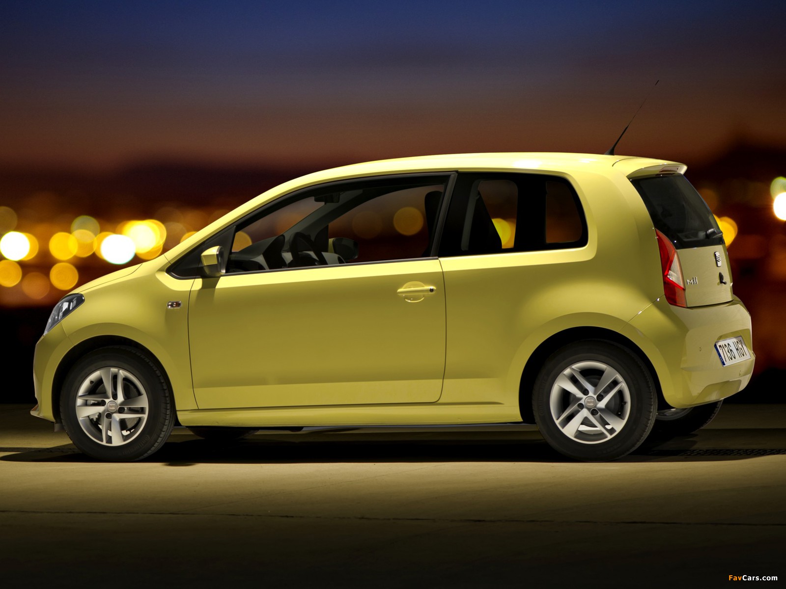 Seat Mii 3-door 2011 wallpapers (1600 x 1200)