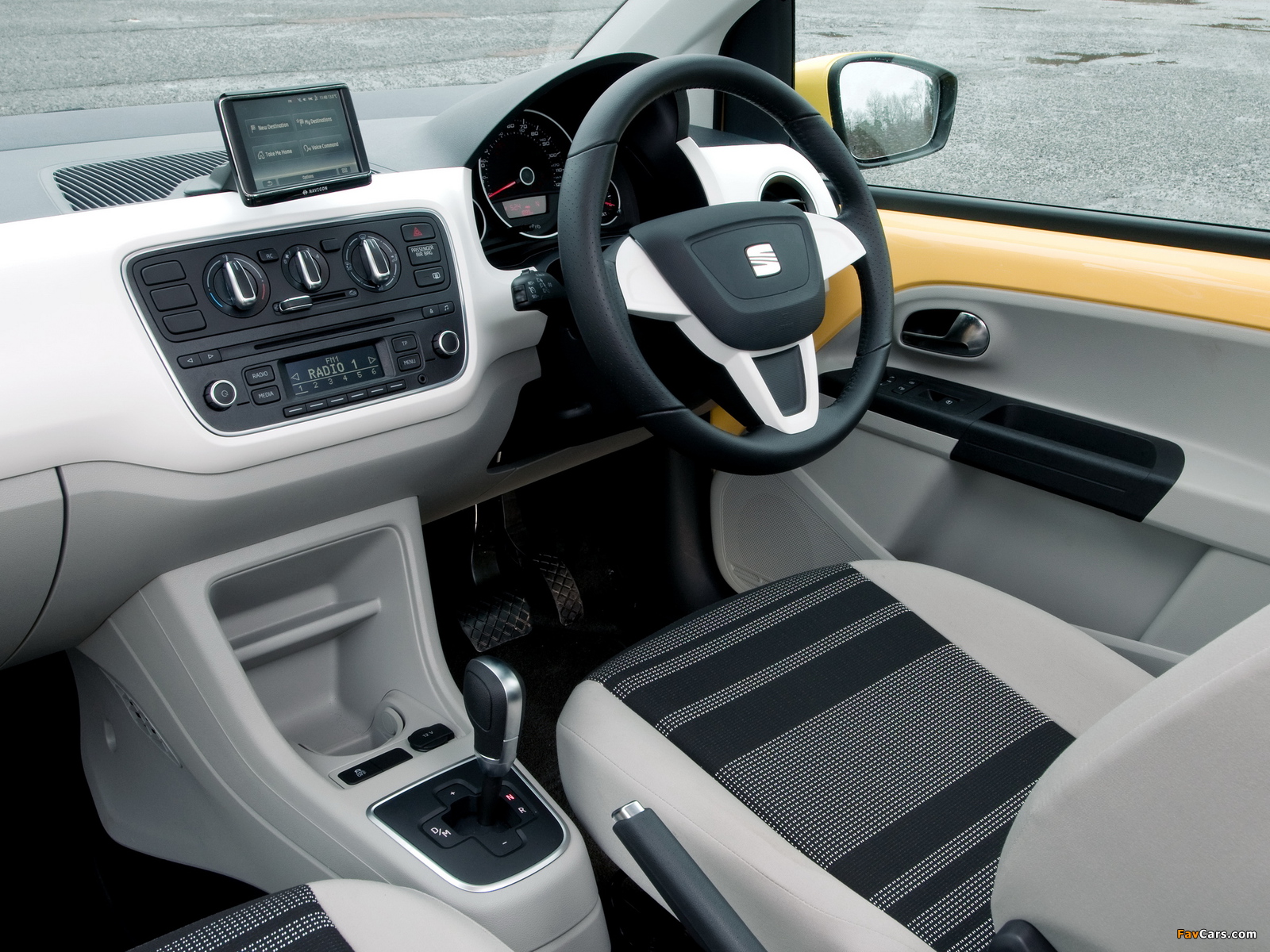 Seat Mii 5-door UK-spec 2012 pictures (1600 x 1200)