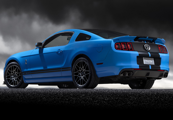 Pictures of Shelby GT500 SVT 2012